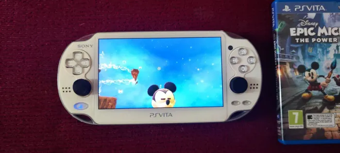 Jogos de PS vita Epic Mickey em português 