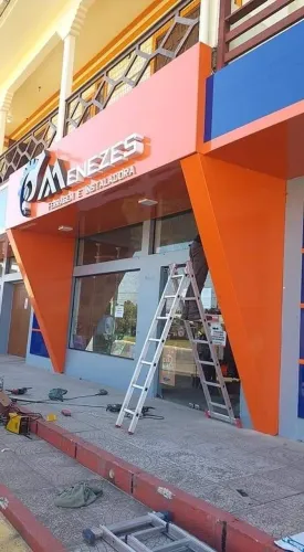 Placa em ACM com letra em PVC Espandido 