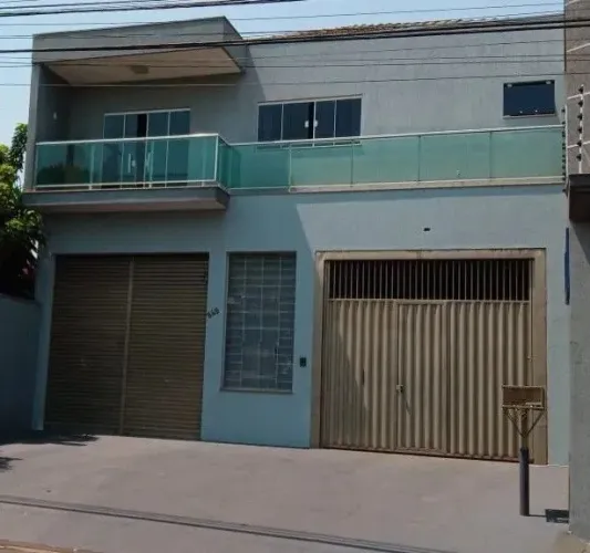 Locação de Comercial / Salão na cidade de ARAPONGAS