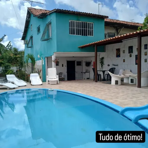 Casa com piscina em temporada 800reais final de semana