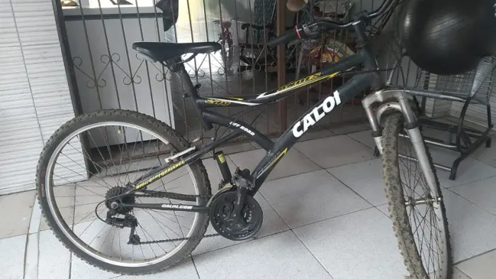 Bicicleta Aro 26" Caloi Andes Freio V-Brake 21 Marchas