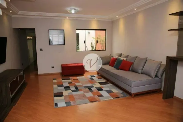 Casa com 3 dormitórios para alugar, 250 m² por R$ 5.649,00/mês - Jardim Las Vegas - Santo 