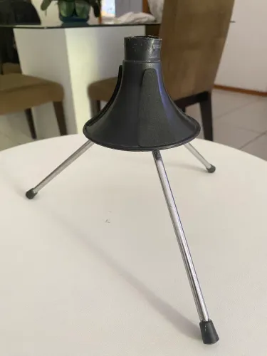 Suporte de apoio para trompete