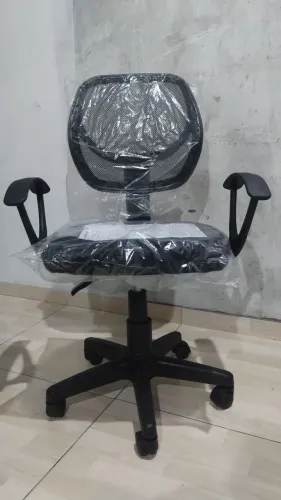 Cadeira para escritório. 