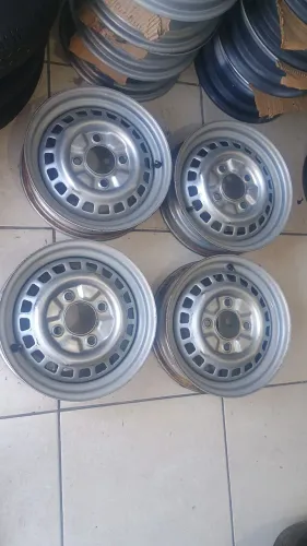 RODAS 4 FUROS ARO 15 ORIGINAL DO FUSCA BRASÍLIA VARIANT TL ZÉ DO CAIXÃO 