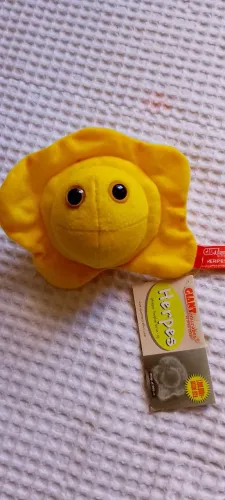 Pelúcia Giant Microbes herpes para aula de biologia