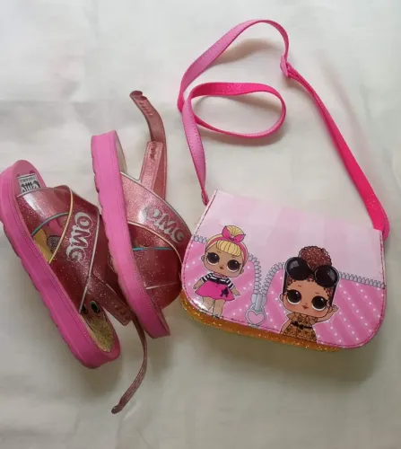 Sandálias e bolsa LOL sandália 31