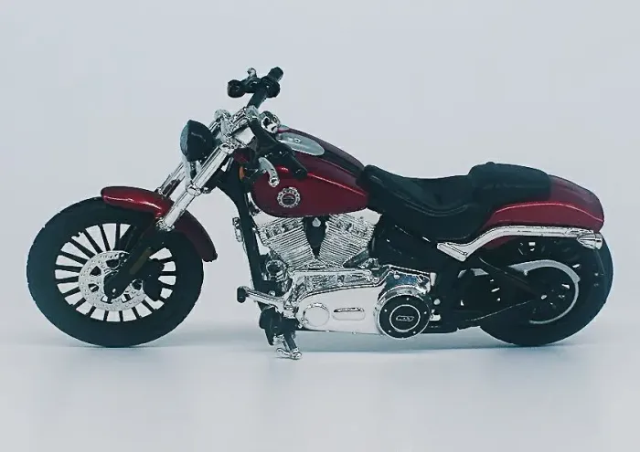 Miniatura da moto HD Brekaut.