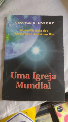 Livro Uma Igreja Mundial
