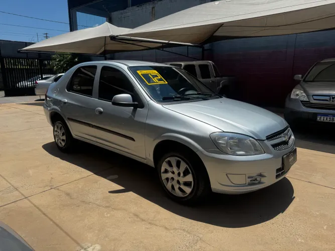 Chevrolet Prisma Sed. Maxx/ LT 1.4 8V Econof. 4P 2012