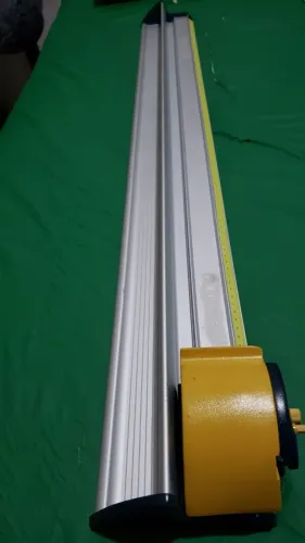 Régua de corte manual com cortador deslizante para placas pvc e películas