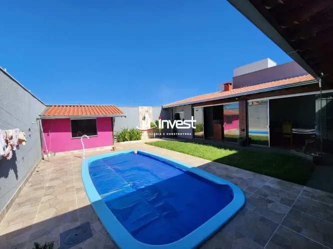 Belíssima Casa com Piscina e Espaço Gourmet no Bairro São Bento
