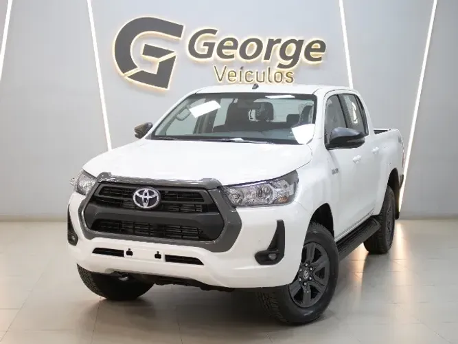 Toyota Hilux CD SR 4X4 2.8 TDI Diesel Aut. 2025