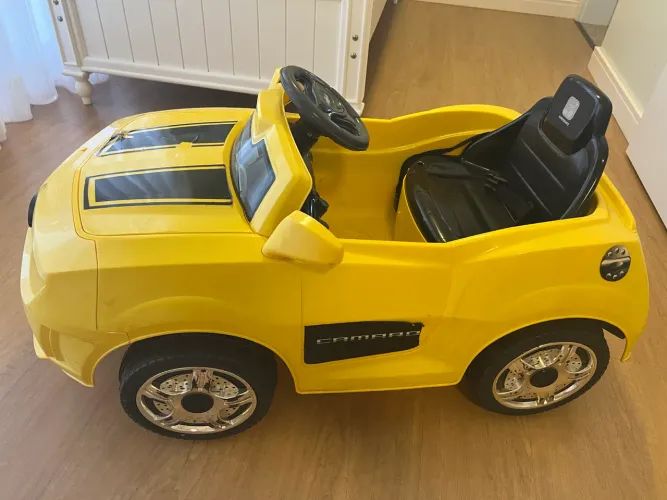 Carrinho elétrico infantil