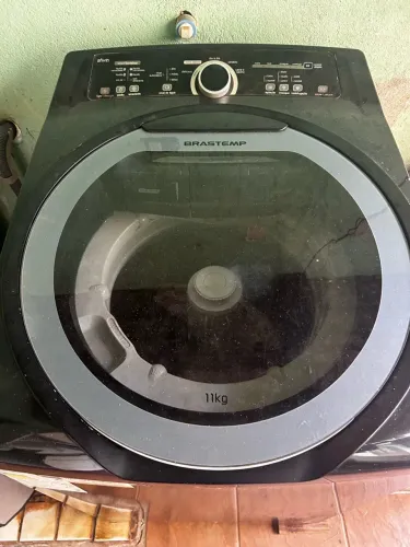 Vende máquina de lavar roupa