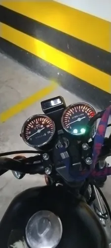 Vendo moto Suzuki 2008