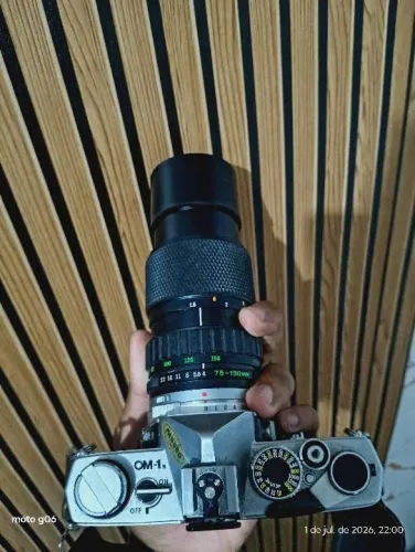 CAMERA FOTOGRAFICA OLIMPUS (ANTIGA) lente 75 150