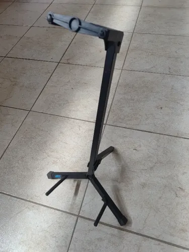 Suporte de Chão ASK Para Violão Guitarra e Baixo Tripé Apoio