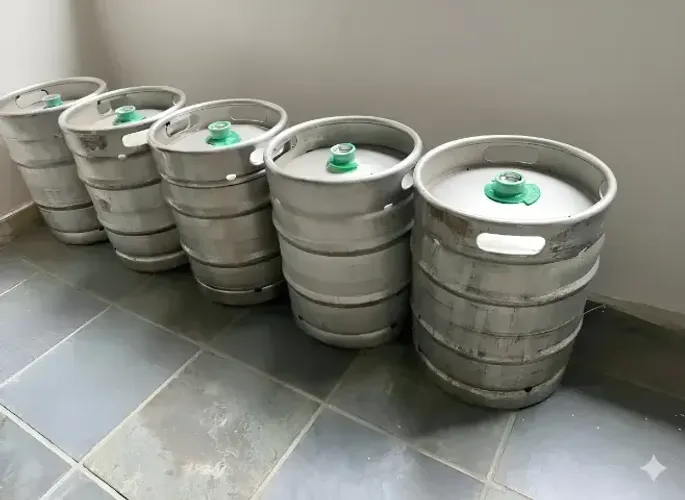 Barril chopp vazio Heineken