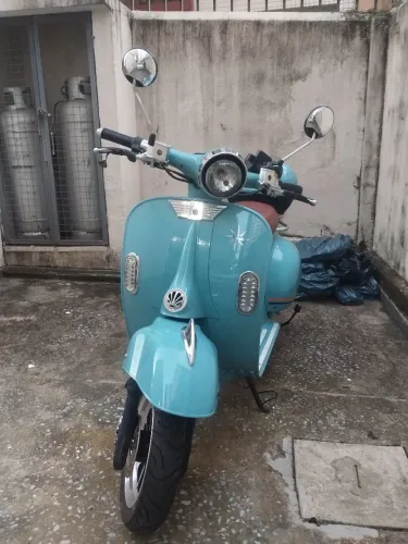 Scooter modelo lambreta italiana 100% elétrica 