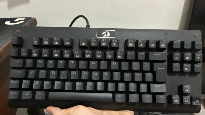 Teclado dark avenger (REDRAGON)