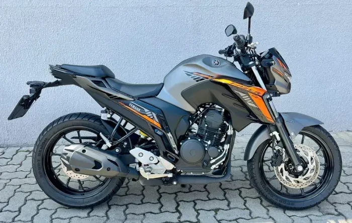 Yamaha FZ25 Connectd 2025