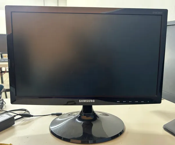Monitor Samsung 19,5 Polegadas