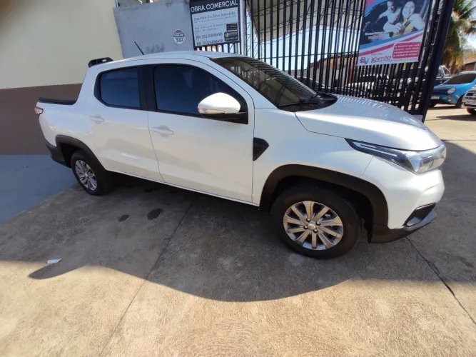 Fiat Strada Freedom 1.3 Flex 8V CD 2023