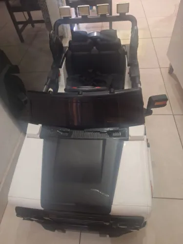 Carrinho elétrico 