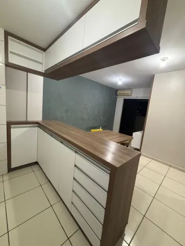 Alugo apartamento com móveis planejados 
