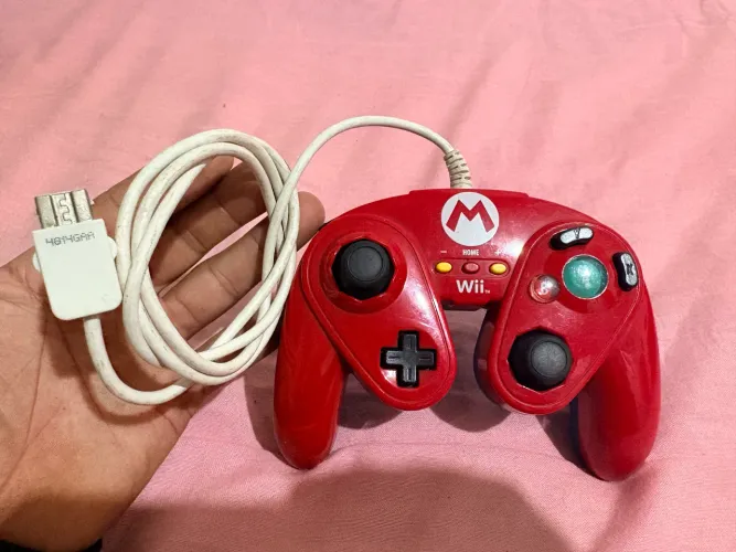 Controle Nintendo Wii versão Mário bros 