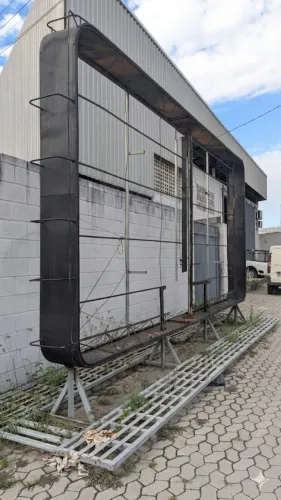 Estrutura Metálica para Outdoor 6x3m - Dupla Face