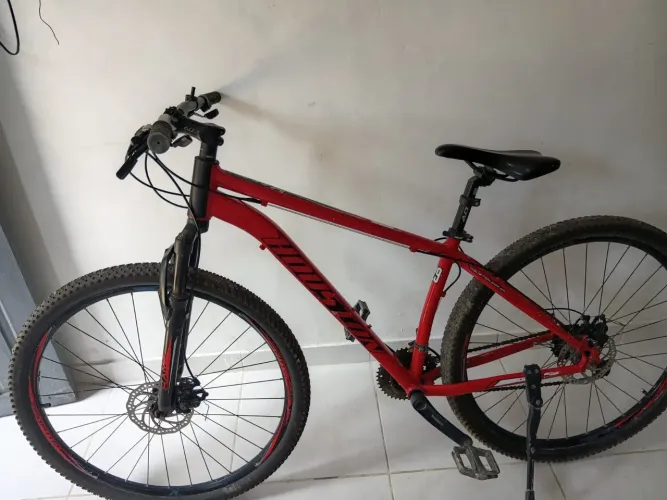 Bicicleta de alumínio aro 29
