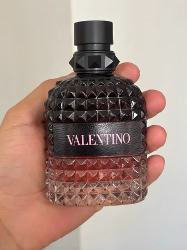 Valentino born ir roma intense