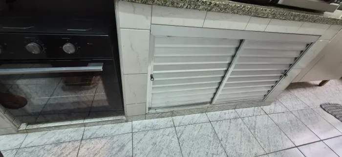 PORTAS DE ALUMINIO