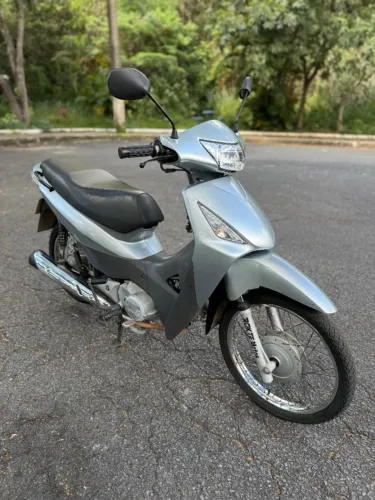 BIz 125 ES Única dona 67KM Partida elétrica