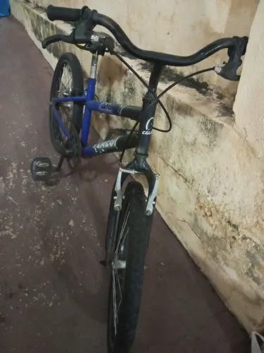Vendo 2 bicicletas Aro 16 . R$ 100 cada