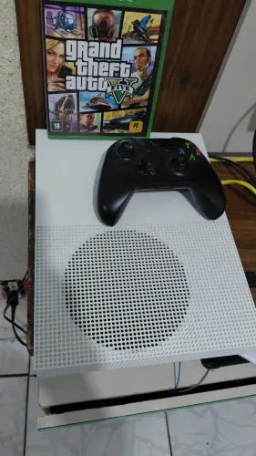 XBOX ONE S 1TB 12X C/J ACEITO PS4 SLIM