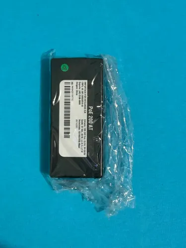 Poe 200 At Injetor Gigabit Ethernt Poe 802.3af/at Intelbras