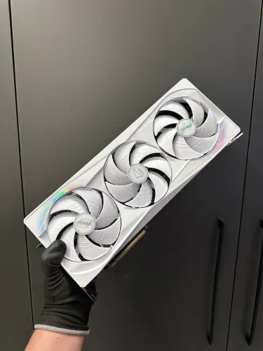 Rtx 5080 aorus master - garantia até mar/2030