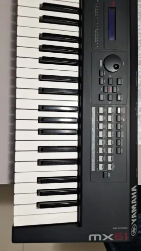 Baixei pra vender!!! Yamaha MX 61