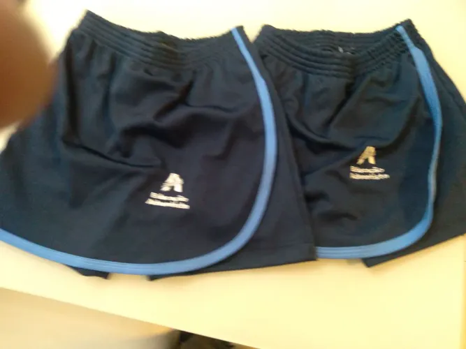 Short saia colegio adventista