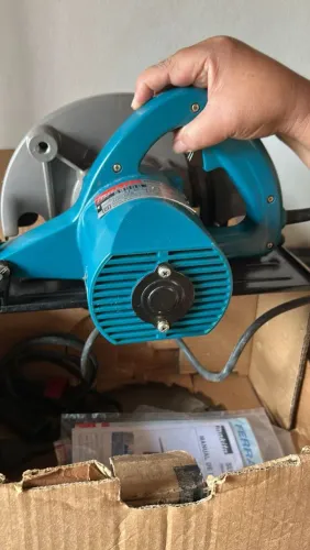 Serra circular MAKITA 9 1/4"