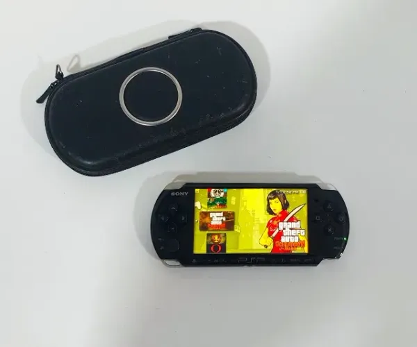 PSP 3000 + Case - Desbloqueado 16gb, Lotado de Jogos