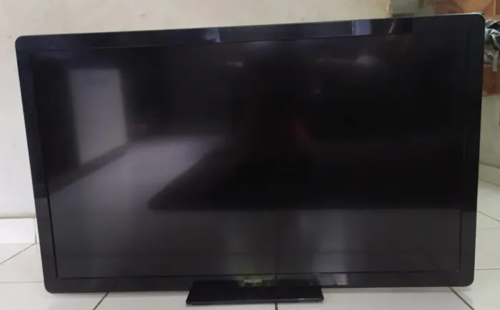 Televisão 47 polegadas Philips com conector smart