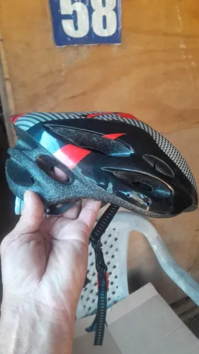 Capacete para ciclista 40 reais
