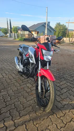Titan 160