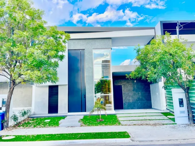Casa à Venda no Condomínio Buona Vita Petrolina/PE