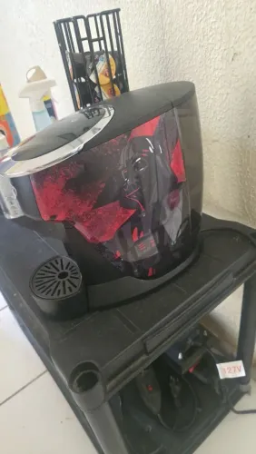 Cafeteira Espresso Touch Star Wars? Darth Vader Vermelha  - TRES 3 Corações