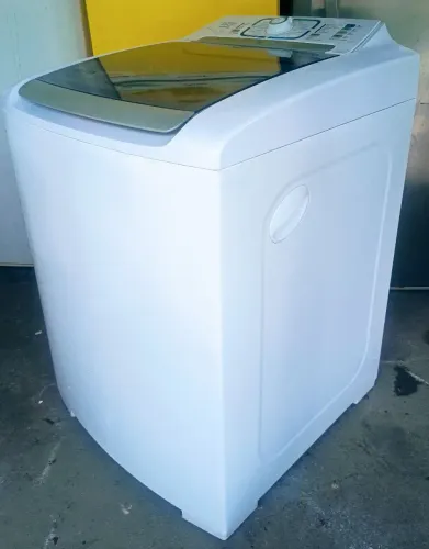 VENDO UMA MÁQUINA DE LAVAR ROUPA ELECTROLUX TURBO ACQUA JET 15.2KG